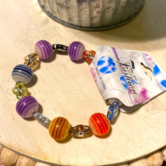 Fashion Jewelry Stretch Bracelet (a5) - Picture 2 of 2